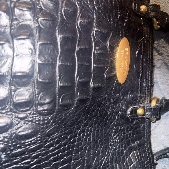 Brahmin Elegant Black Crocodile-Embossed Women's Bag - Picture 3 of 6